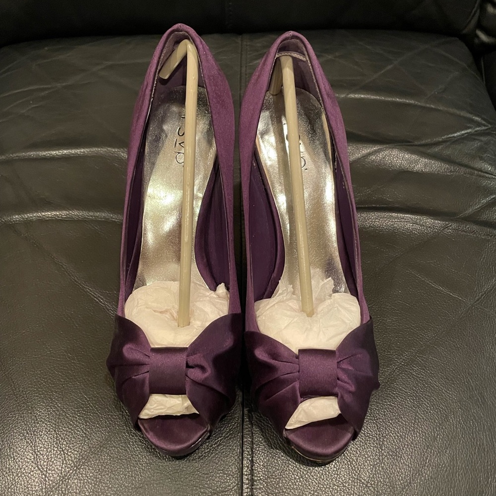 RSVP purple high heels. Beautiful shoes. Worn once.